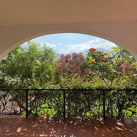Casa Hotel Mamaluna Лунауана Экстерьер фото