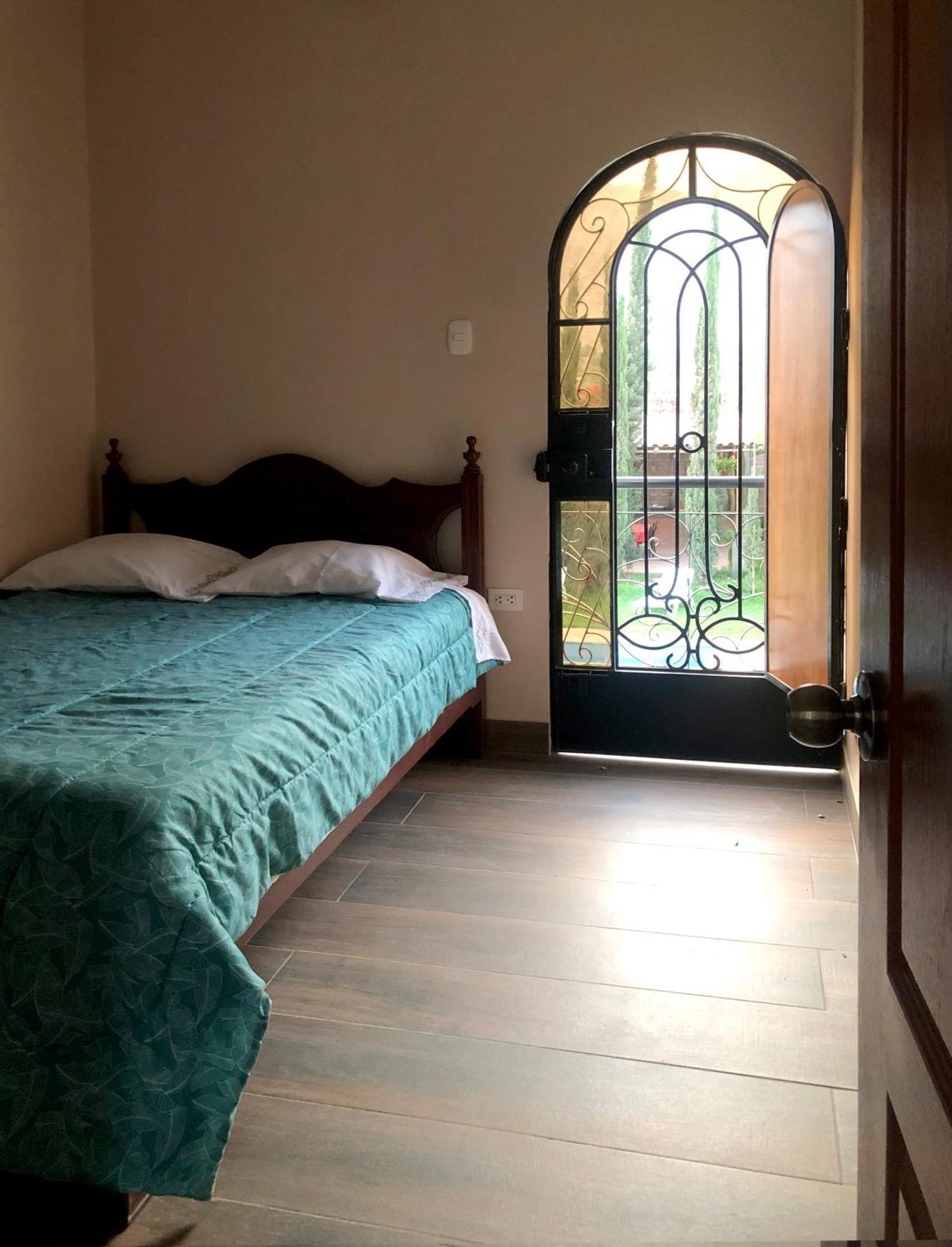 Casa Hotel Mamaluna Лунауана Экстерьер фото