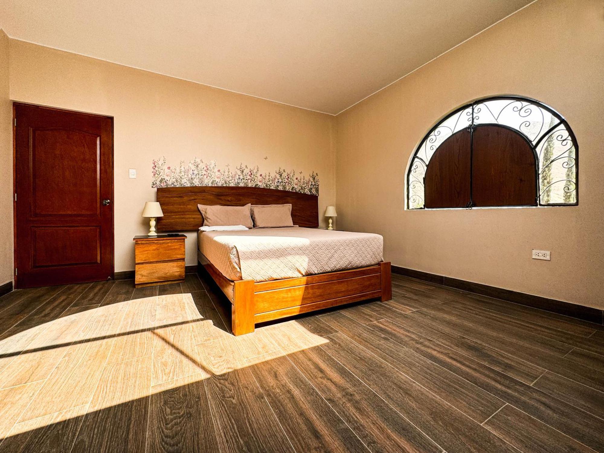 Casa Hotel Mamaluna Лунауана Экстерьер фото