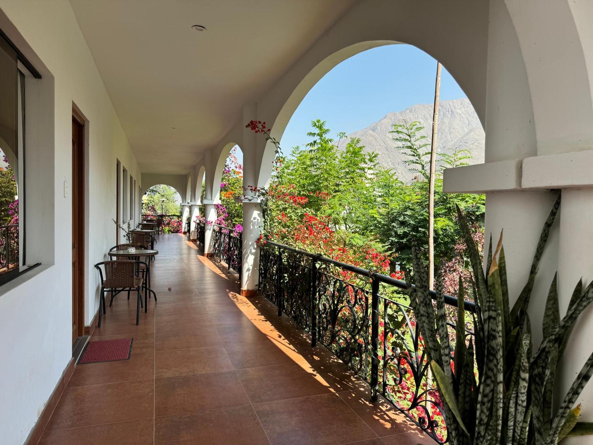 Casa Hotel Mamaluna Лунауана Экстерьер фото